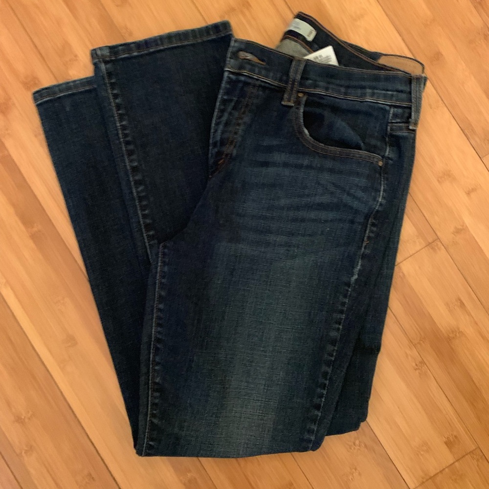 Levi’s straight cut jeans